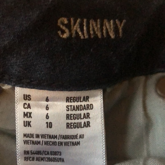 American Eagle Jeans skinny super stretch mid rise dark wash Sz 6R - Picture 5 of 9